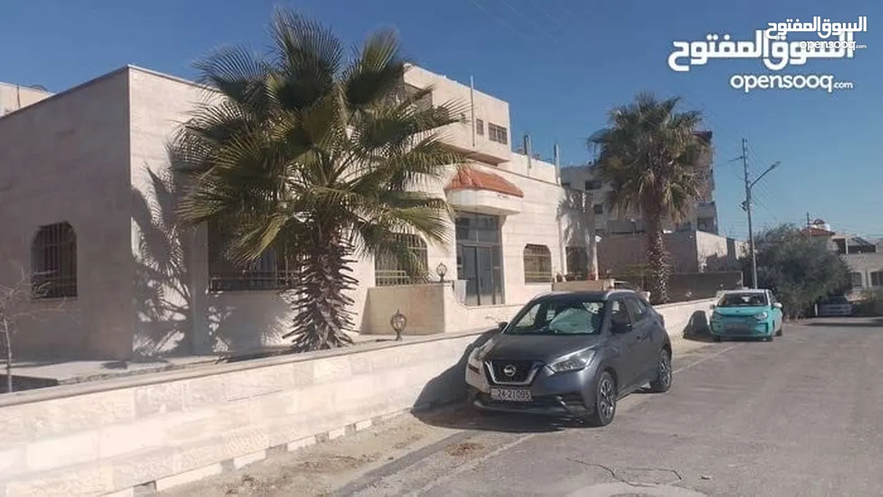 فيلا للبيع ظهر صويلح بالقرب من قصور الملكية دابوق