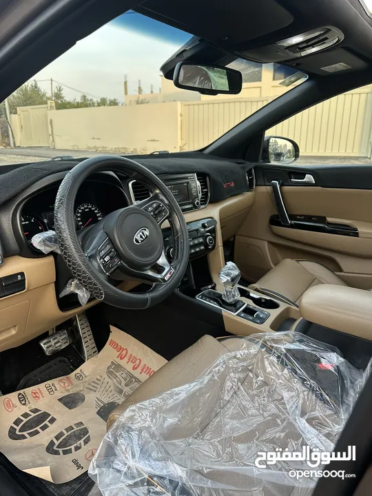 كيا سبورتاج 2018 فل مع بنوراما ديزل 2000 ماتور 4x4 لون مميز سعرر طحنن