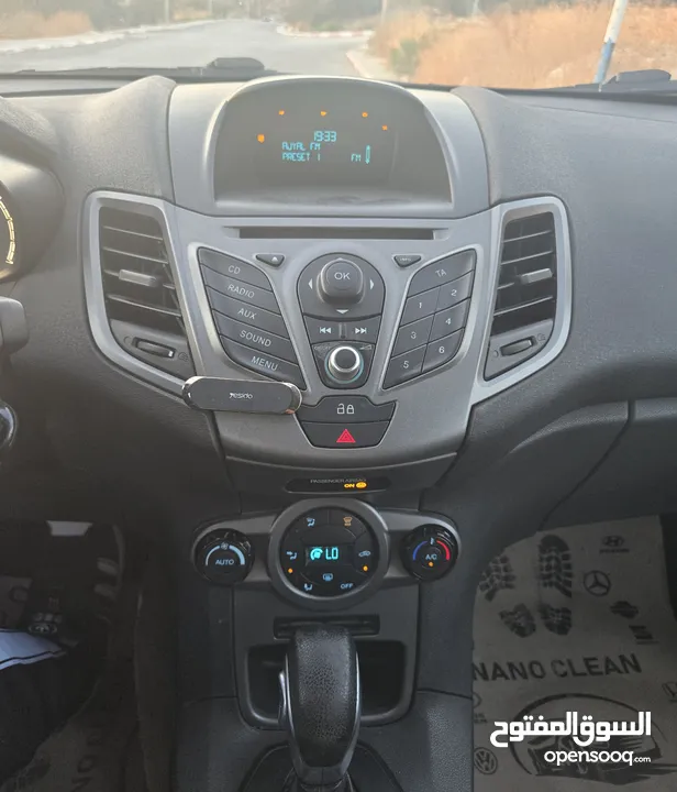 فورد فيستا ترخيص 2014 اوتوماتيك ماتور 1600 بنزين..