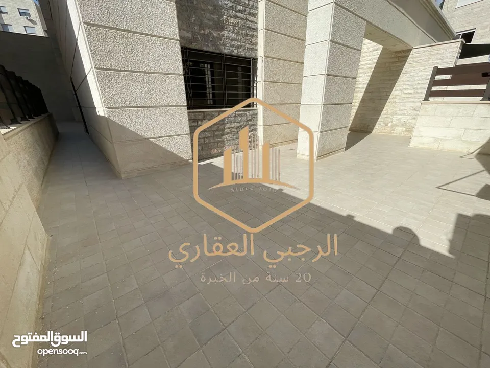 شقة - للايجار - فارغة - سوبر ديلوكس - ارضية ديرغبار