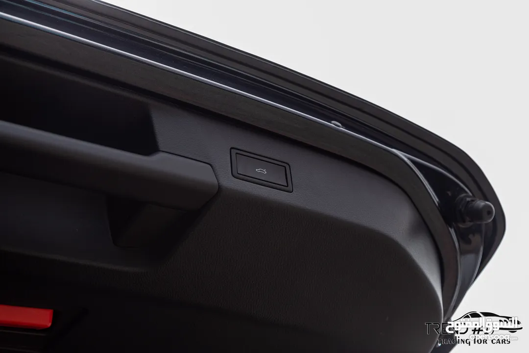 Volkswagen ID6 Crozz Pro 2022  السيارة مميزة جدا و قطعت مسافة 13,000 كيلو متر