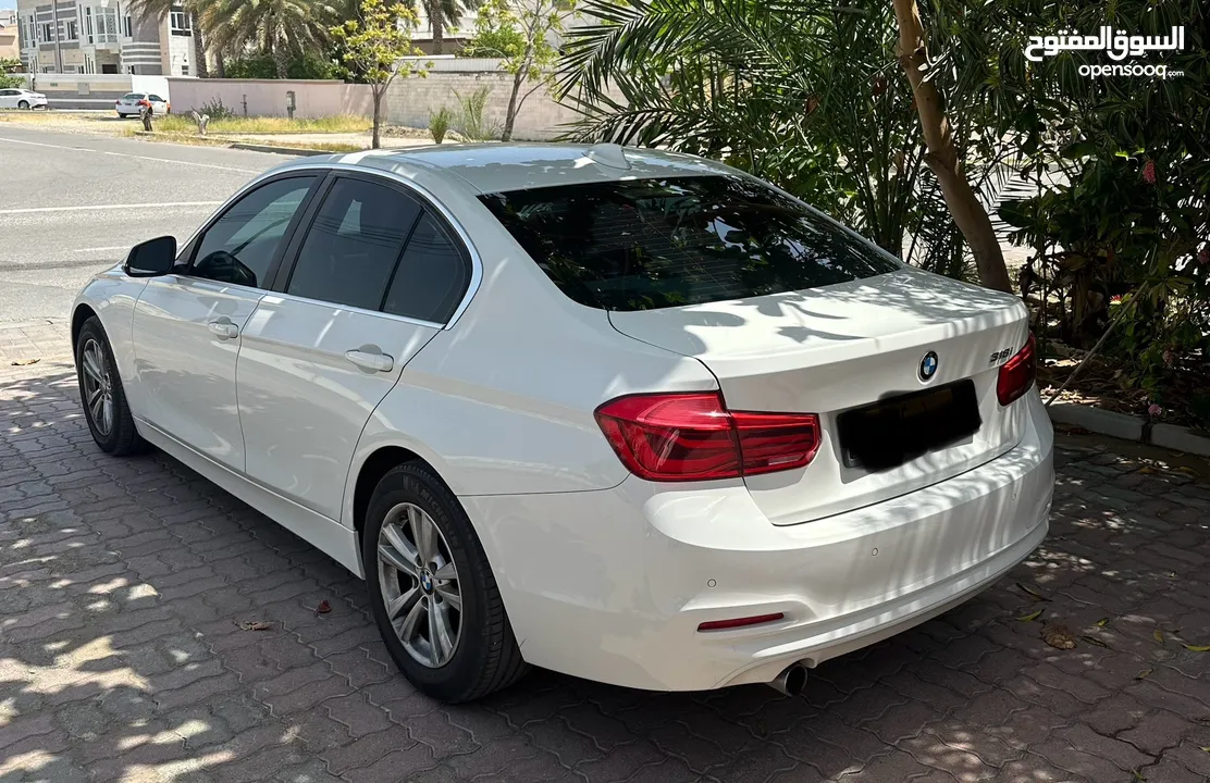 BMW 318 model 2017
