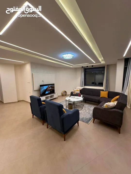 شقه فاخره للبيع في رام الله التحتا / بطن الهوى من المالك مباشره