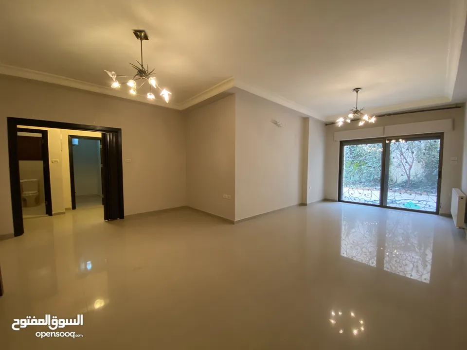 شقة غير مفروشة للإيجار 190م2 ( Property ID : 37114 )