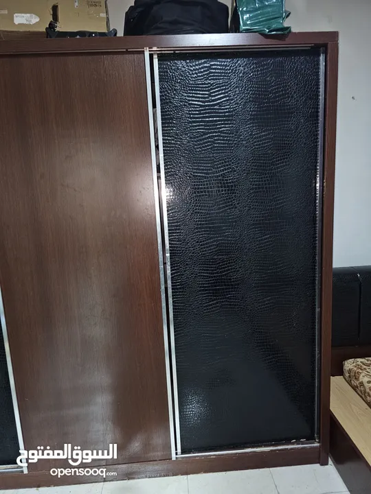 غرفة نوم شبابيه بحاله جيده