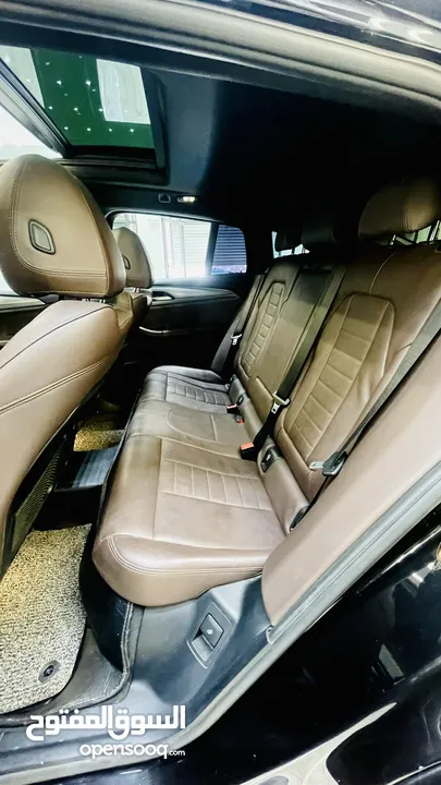 BMW X4 M/// FULL++ D20 X DRIVE 2020