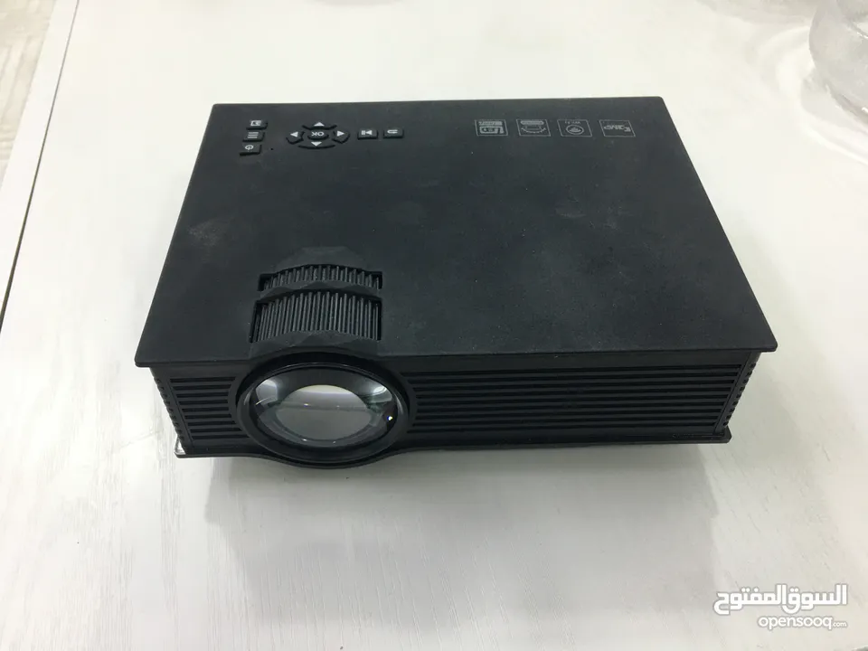 جهاز   Data show (داتا شو )   Projector بروجكتر