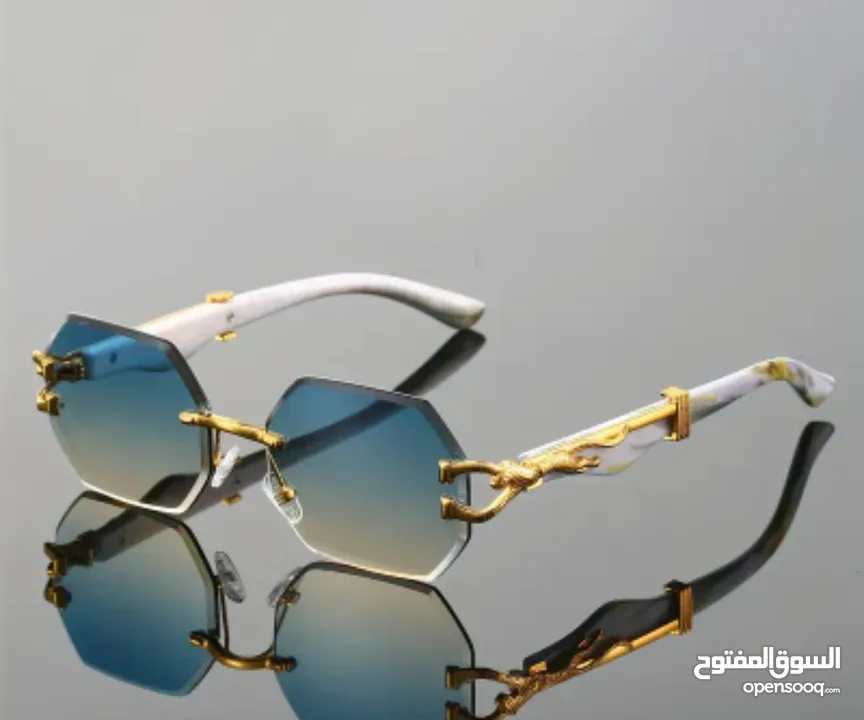 النظارة سعرها اعلى من هيك بكثير  بس لازم نخلص المنتج عشان ننزل منتج جديد  ومتوفر عنا تي شي بسعر نارر