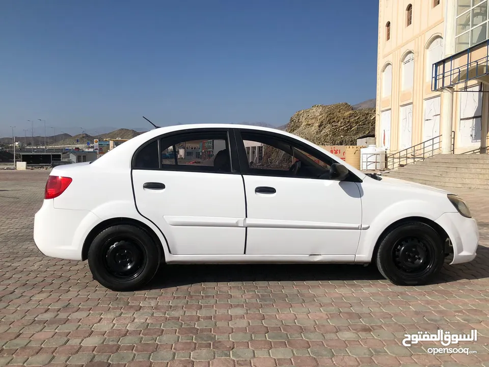 Kia Rio 2010 model excellent condition