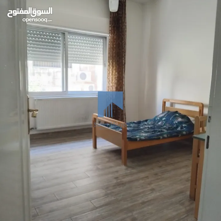 شقة فاخرة للبيع في دير غبار  قرب دوار الهاشميين طابق اول 200م تشطيب سوبر ديلوكس بسعر مغري