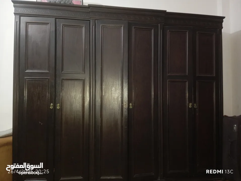 غرفة نوم مستعملة بحالة جيدة