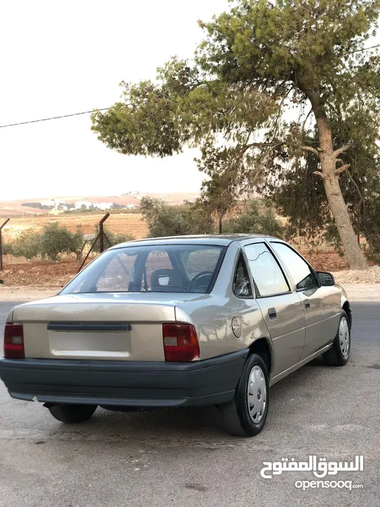 أوبل فيكترا 1991
