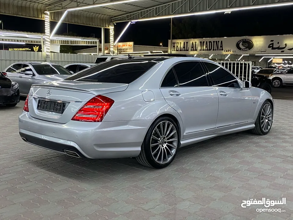 Mercedes S550 V8 Full option 2012 Very clean well maintained no accident