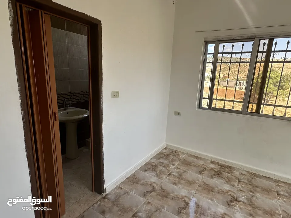 شقق للإيجار في جرش شقة مطلة وفاخرة للايجار