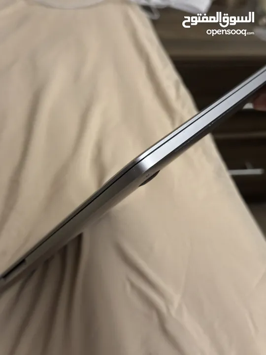 MacBook Pro 15’ i7 250gb 16gb ram with Touch Bar