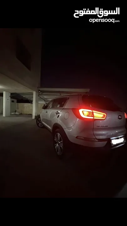 كيا سبورتاج ترخيص 2015 ترخيص وتامين جديد فل ما عدا فتحة البيع كاش فقط او بدل فحص ممتاز دهان بس 3 قطع