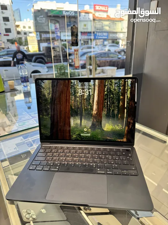 MACBOOK AIR M3 13 INCH UESD 16RAM 256GB