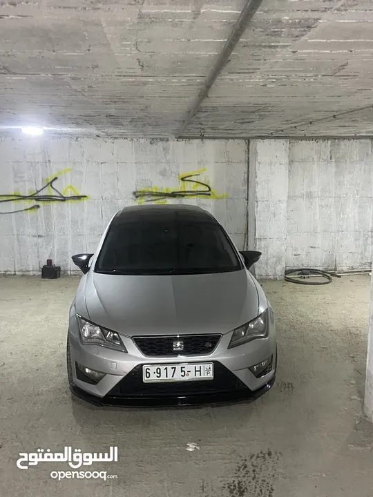 سيات ليون للبيع