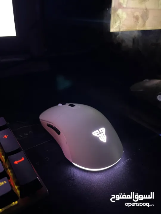 جهاز pc للألعاب اداء جيد