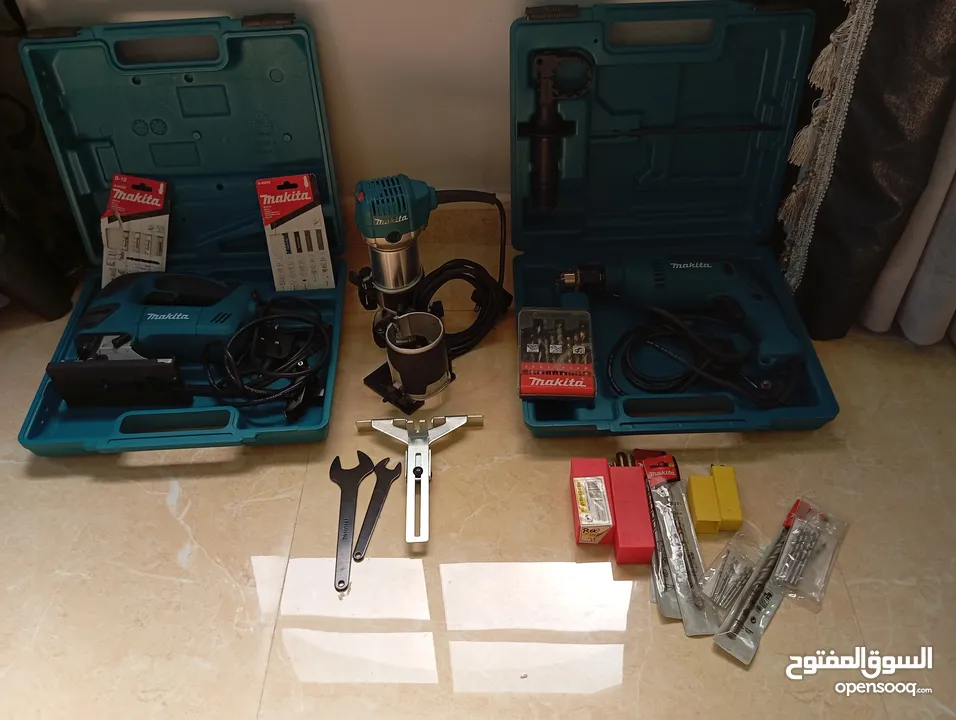 ماكيتا دريل ومنشار و راوتر مع الاكسسوارات Makita jigsaw , drill , router and thier ecsisoriers