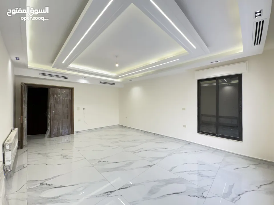 شقة طابق ثاني مميزة للبيع ب ام السماق بسعر مميز تشطيبات مميزة مساحة الشقة 230م (مشروع 121)