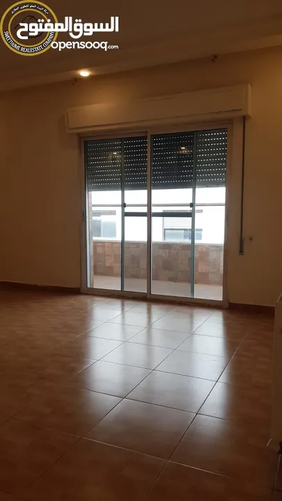 شقة مميزة للبيع بأجمل مناطق دير غبار - قرب إشارة دير غبار طابق ثالث 220م بسعر مغري