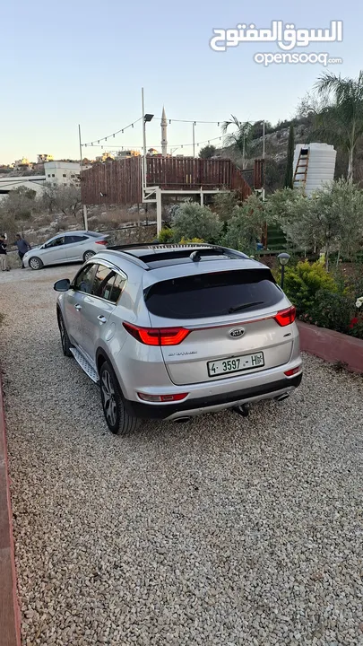 كيا سبورتج جتي لاين 2016ماتور2000ديزل فلل اضافات مع فتحة سقف بنوراما  بسعر حررررق كاش دهان شركة