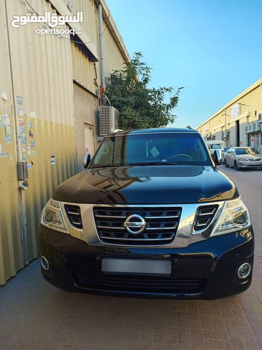 NISSAN PATROL PLATINUM 2014 ORIGINAL CONDITION PERSONAL CAR GCC SPECS