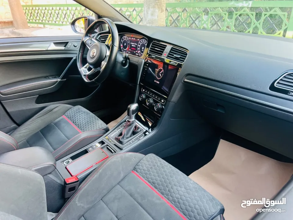 فولكسفاغن جولف GTI