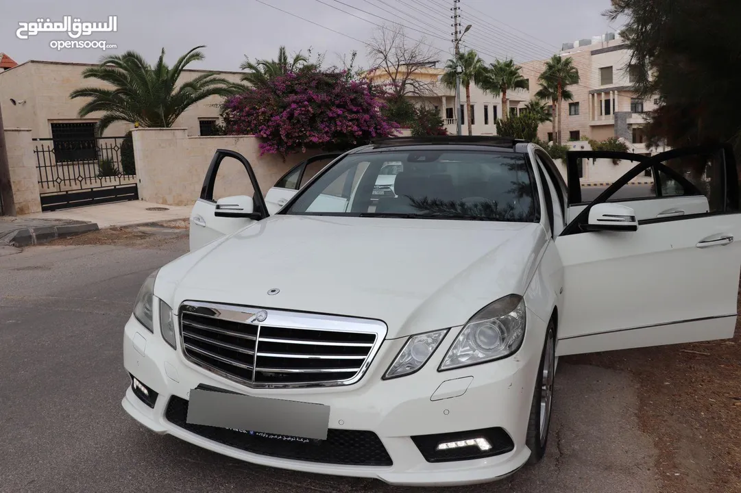 Mercedes-Benz E200 AMG kit 2010.