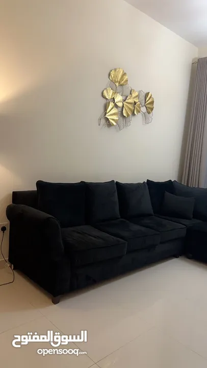 Sofa corner & marble coffee table set from home center - (225580198) |  السوق المفتوح