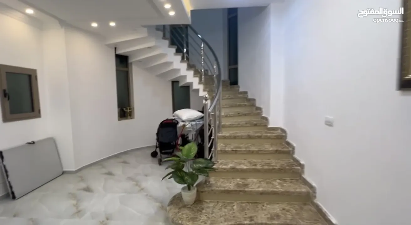 فيلا دبلكس مشطبة سوبر ديلوكس ( مالية وكالة نضيفة )