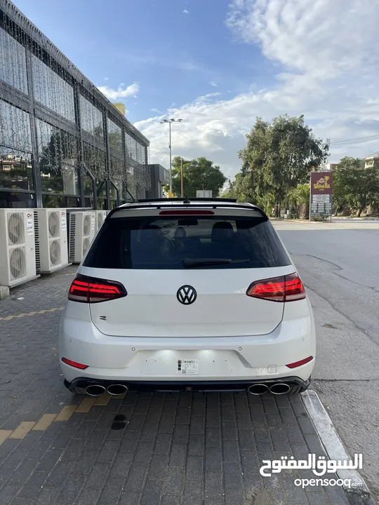 فولكس فاجن جلف MK7.5 2018 فل الفل بحالة الشركة