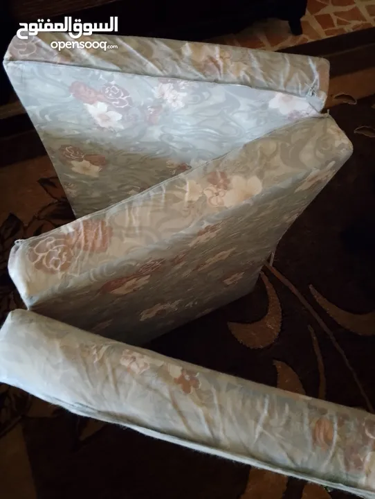 فرشه اسفنج بحاله جيده