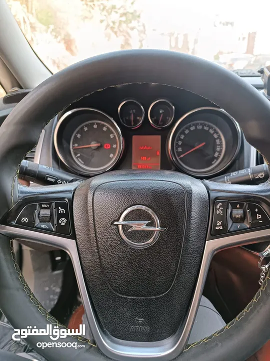 Opel astra j اوبل استرا ج 2013 للبيع على كاش فقط سياره فل فل