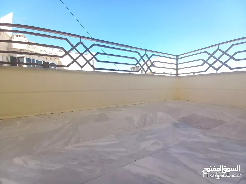 شقة للبيع في منطقة الجاردنز ( Property ID : 34624 )