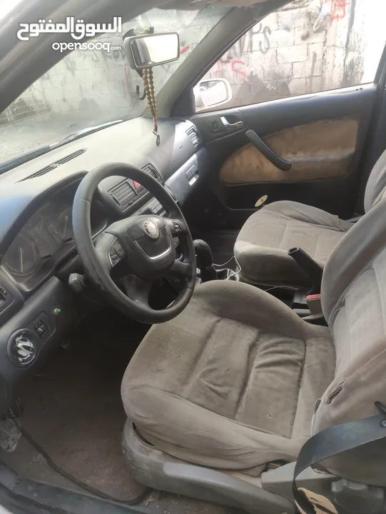 اوكتافيا تور2004