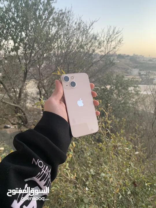 ايفون 13 ميني 128 جيجا مغير بطارية ومغير مجموعة اللوحة المنطقية اصلية يوجد خدوش بسيطة بطارية 91٪