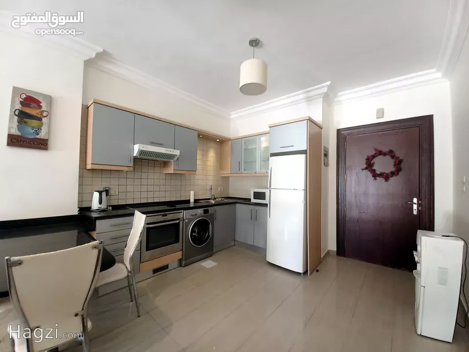 شقة مفروشة للإيجار في عبدون  ( Property 33240 )