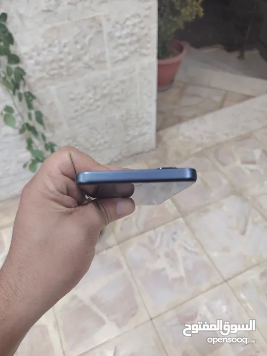 INFINIX HOT 50 4G 256GB 12GB  RAM مستخدم أقل من شهر اخو الجديد