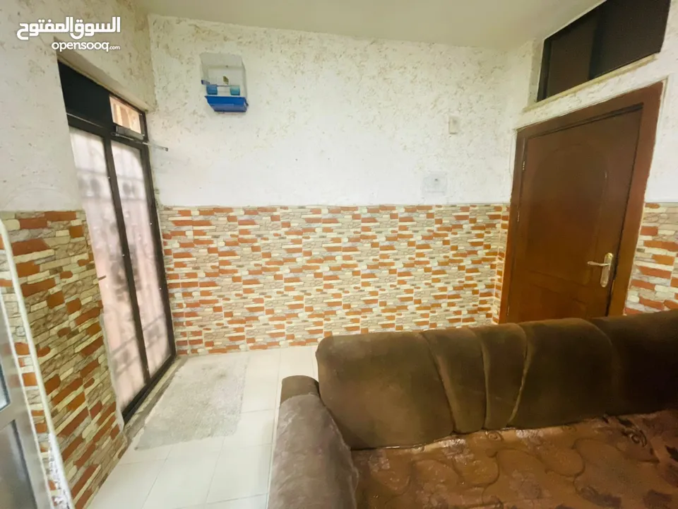 شقة طابق ارضي للبيع