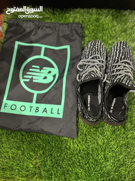 Adidas yeezy Custom football shoes (Soccer shoes)