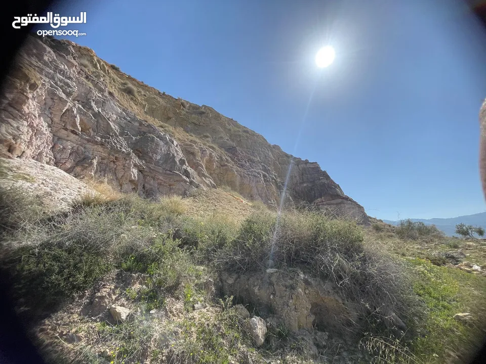 ارض للبيع / الصبيحي 18 دونم تقع على شارع رئيسي ‏بإطلالة مميزة وجميلة ويوجد بجانبها مطعم
