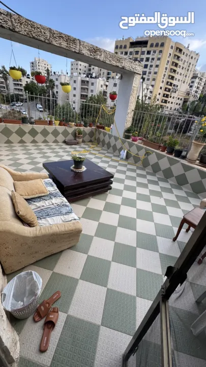 روف طابق كامل للبيع