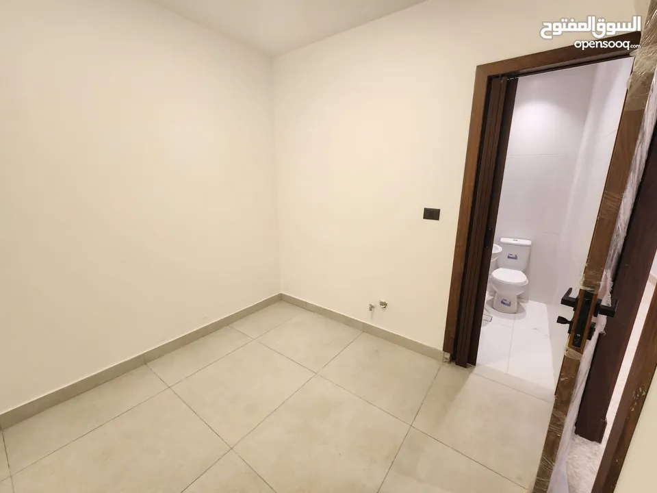 شقة فاخرة للبيع في منطقة الظهير - ref : 14485