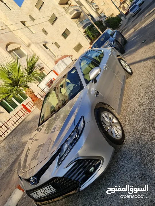 Toyota Camry GLE 2023 - تويوتا كامري 2023 للبيع