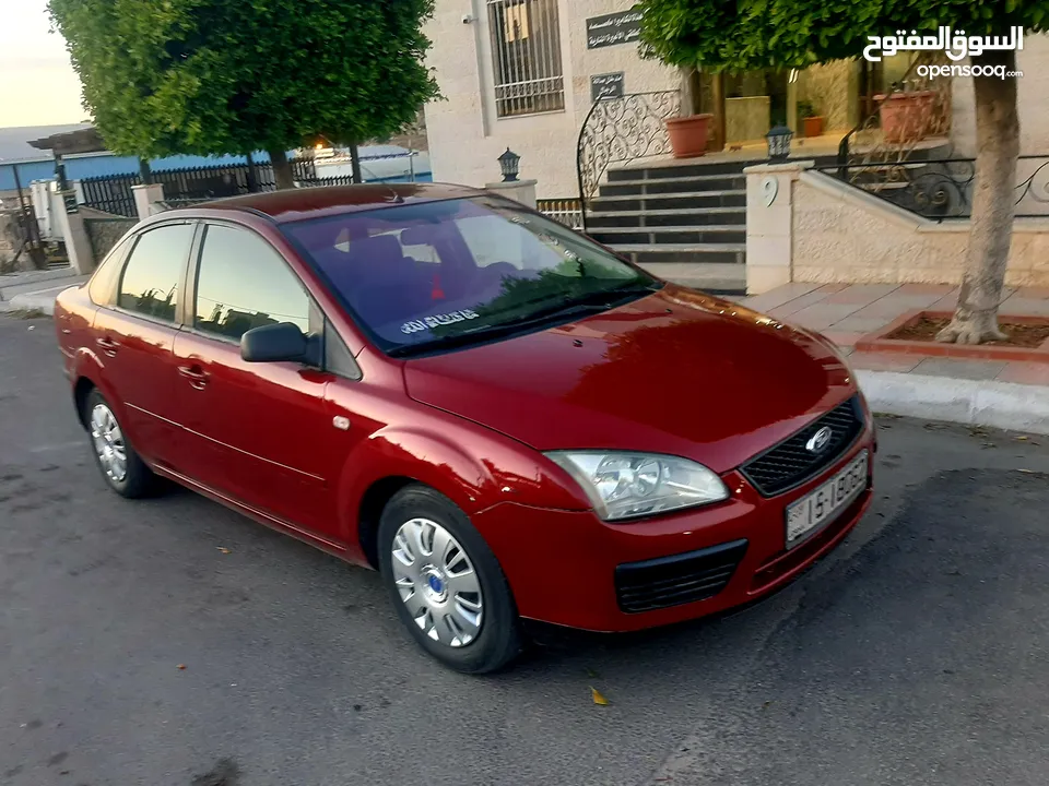 فورد فوكس فحص موديل 2006 بحالة الشركه بسعر مناسب