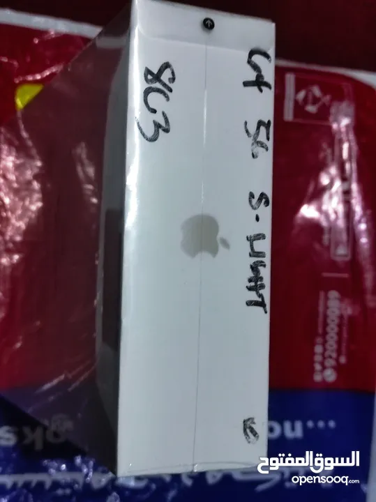 Ipad Mini 6th Generation Starlight (5G - 64 GB) SEALED & NEW (Not opened) (Negotiable price)
