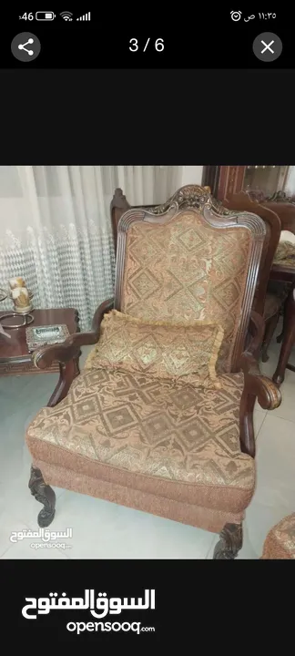 طقم كنب  خشب زان مكون من 7مقاعد  نظيف جدا بسعر مناسب