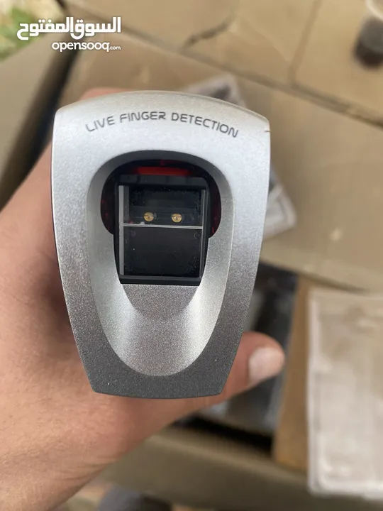 مفاتيح بصمات متوفر كمية منيحة جديد بالكرتونة